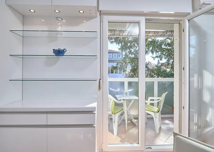 Andrea Mit Stadtblick By Interhome Apartament