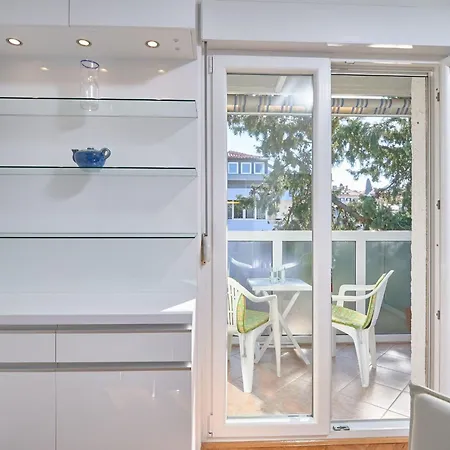 Andrea Mit Stadtblick By Interhome דירה